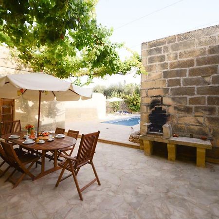 Tal-Masklu Farmhouse Għarb 外观 照片