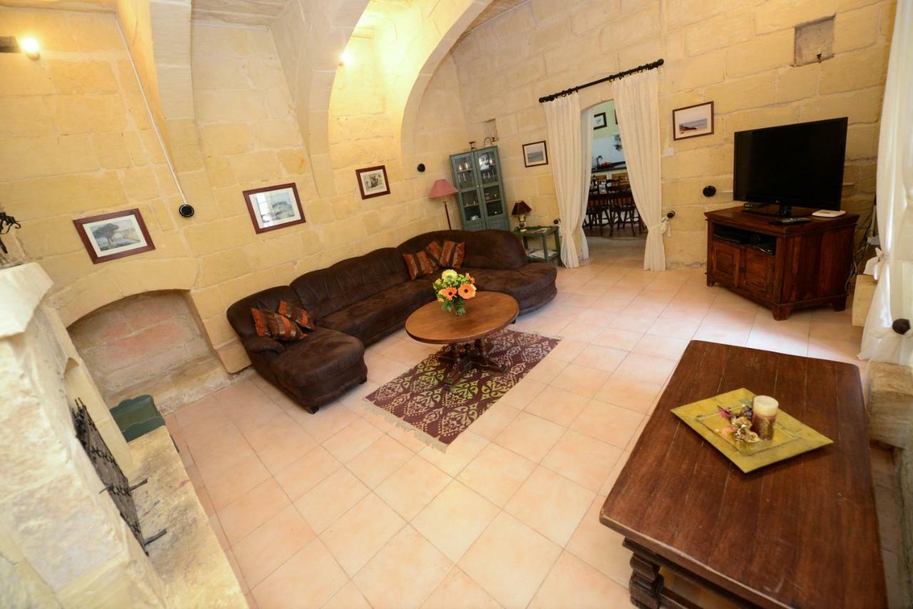 Tal-Masklu Farmhouse Għarb 外观 照片
